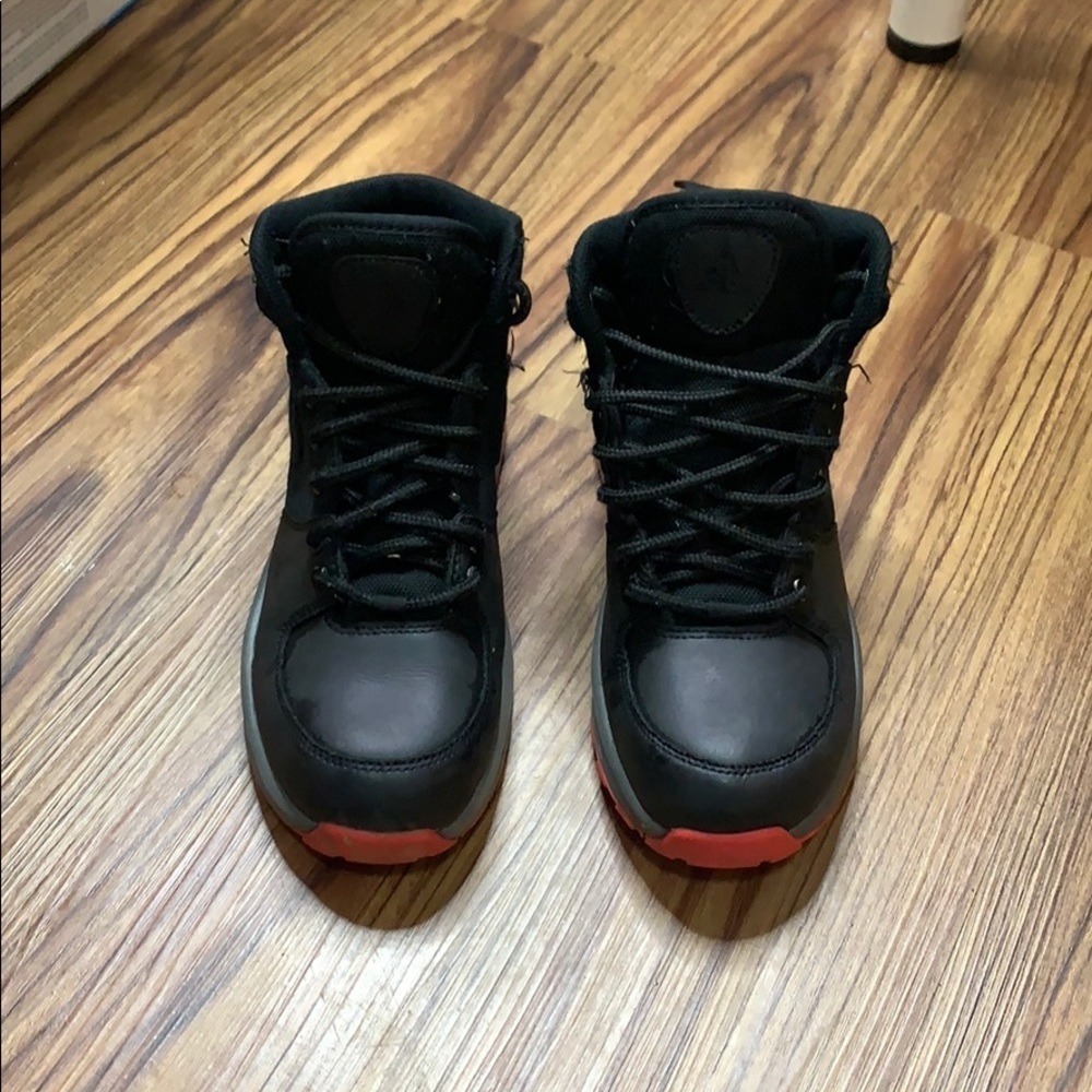 Nike ACG Youth Shoes - Picture 3 of 9